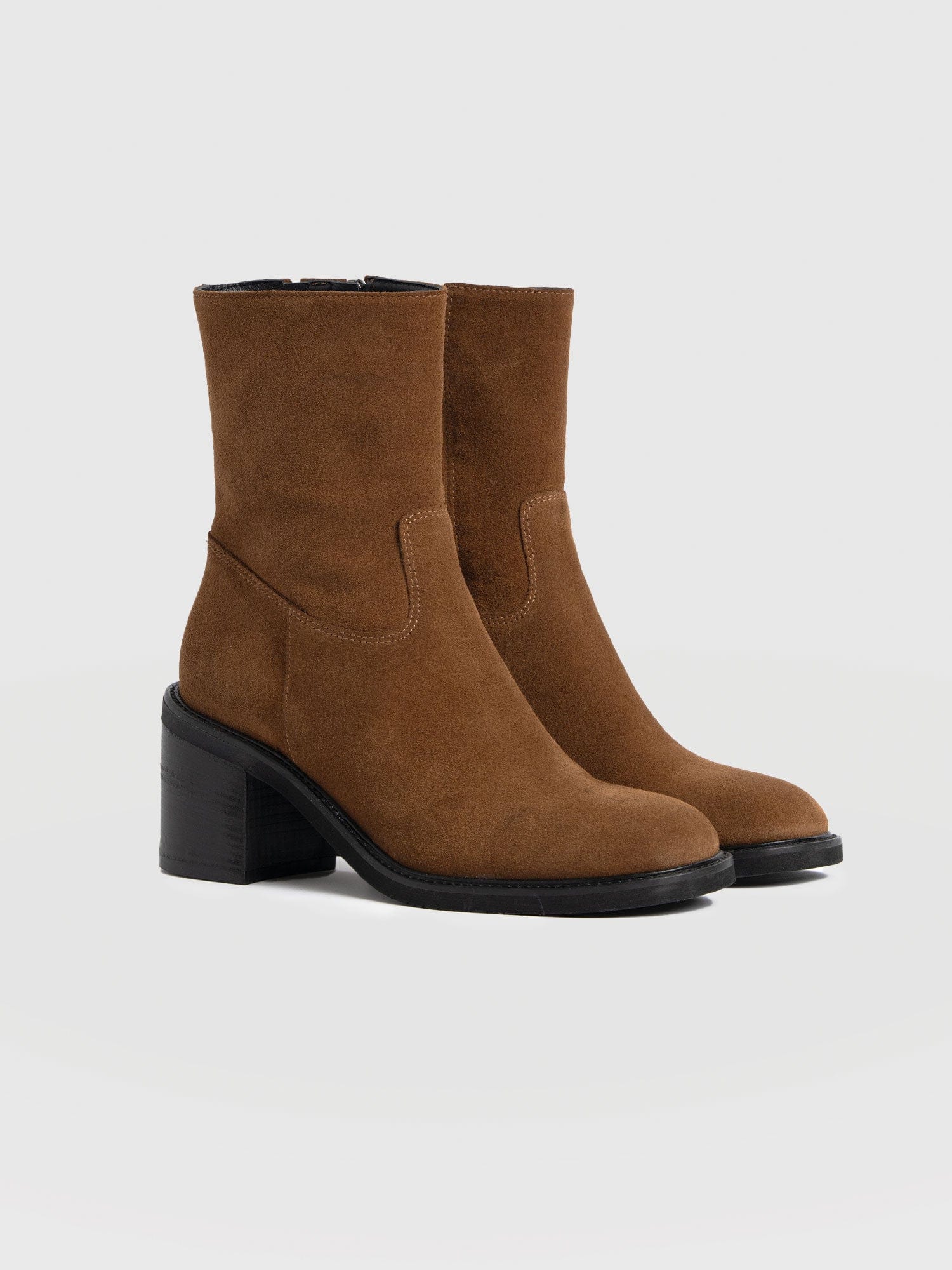 Dakota Ankle Boot - Camel Suede - Women's Shoes | Saint + Sofia® USA